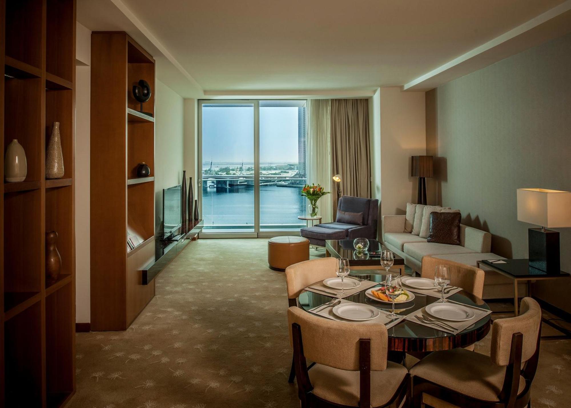 होटल के अलावा Intercontinental Festival By Ihg 5*