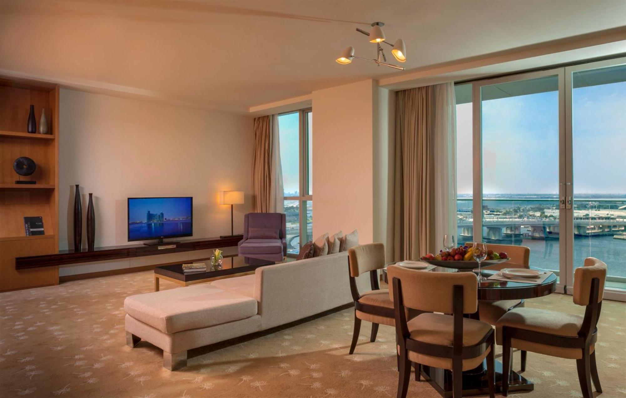 होटल के अलावा Intercontinental Festival By Ihg 5*